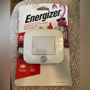Energizer Motion-Activated LED Path Light, Wireless, 20 Lumens, Battery Powered